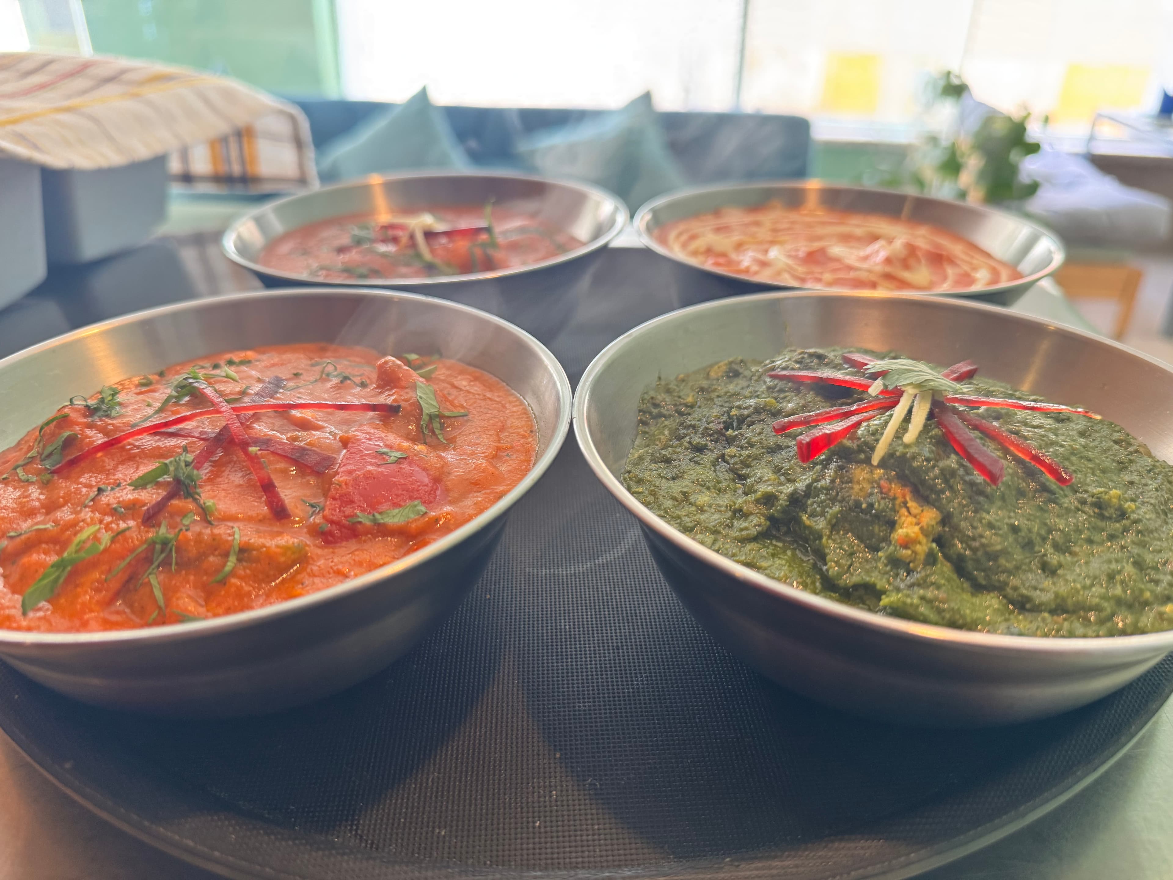 Sizzling tandoori chicken plate